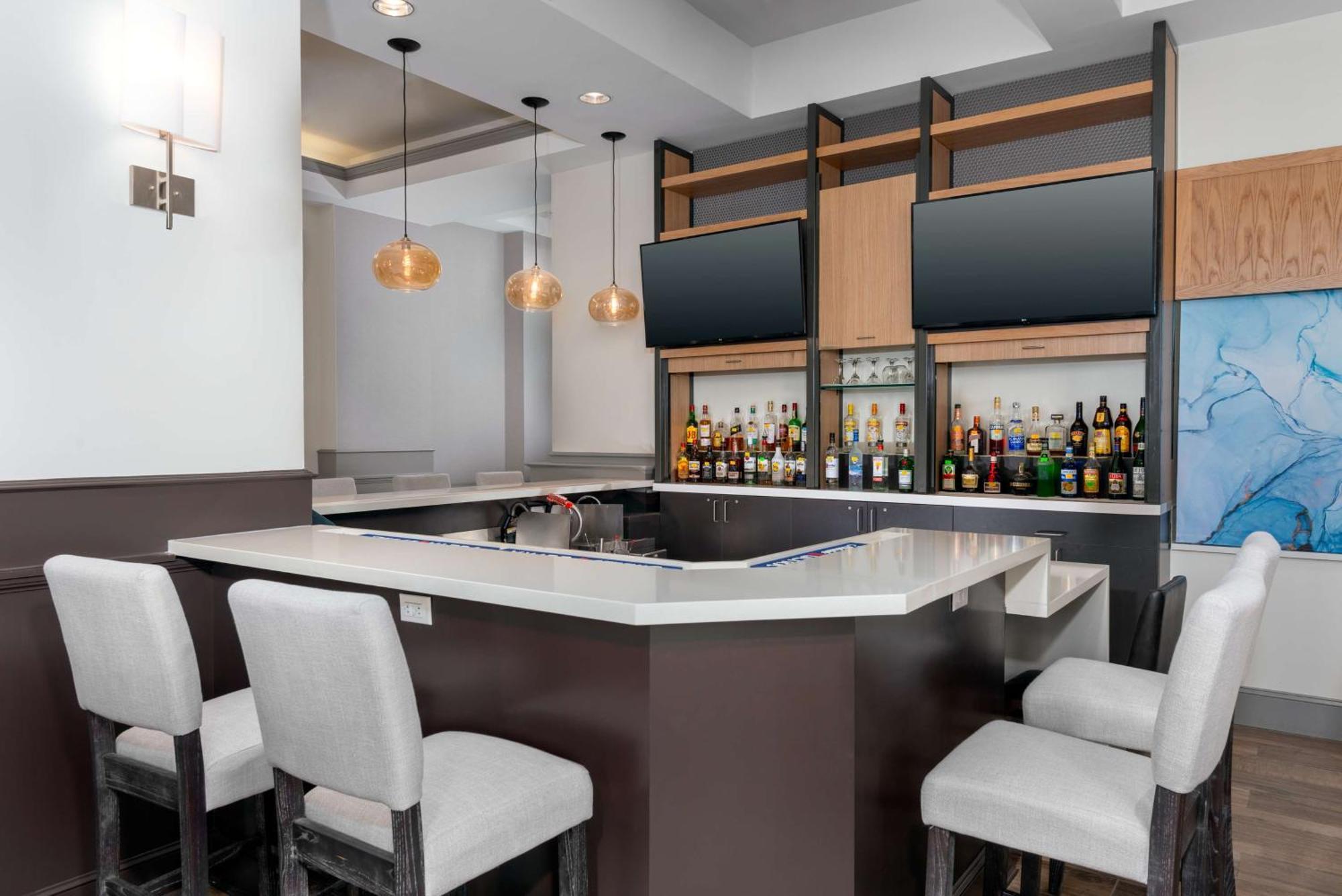 Hilton Garden Inn Charlotte Uptown Exteriör bild