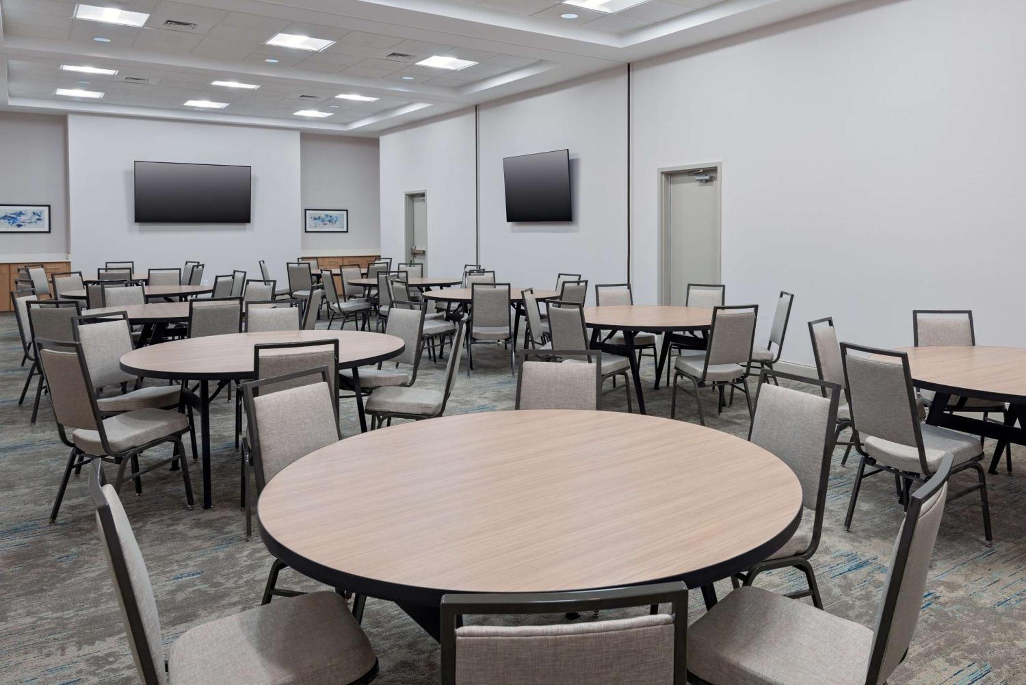 Hilton Garden Inn Charlotte Uptown Exteriör bild