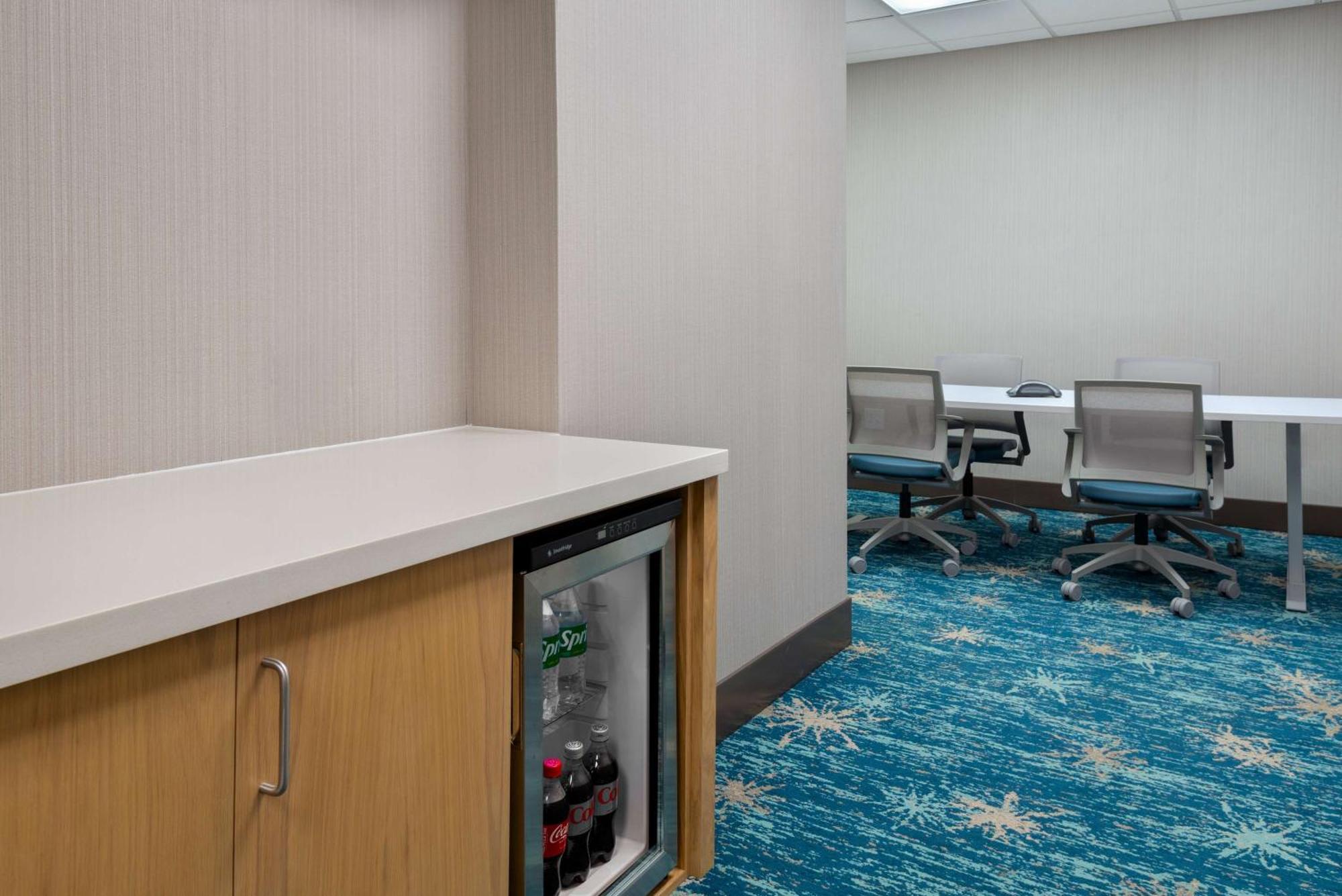 Hilton Garden Inn Charlotte Uptown Exteriör bild