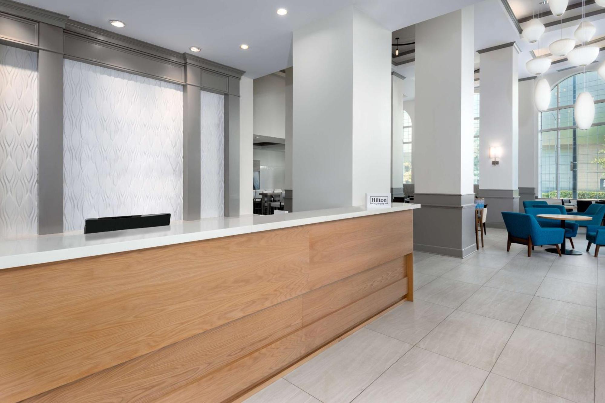 Hilton Garden Inn Charlotte Uptown Exteriör bild