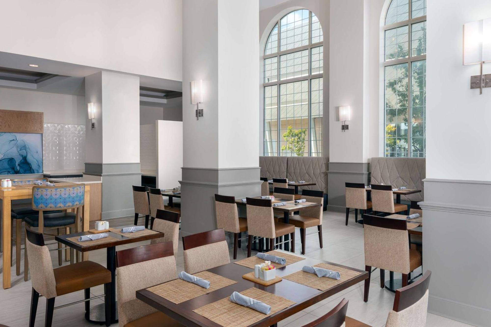 Hilton Garden Inn Charlotte Uptown Exteriör bild