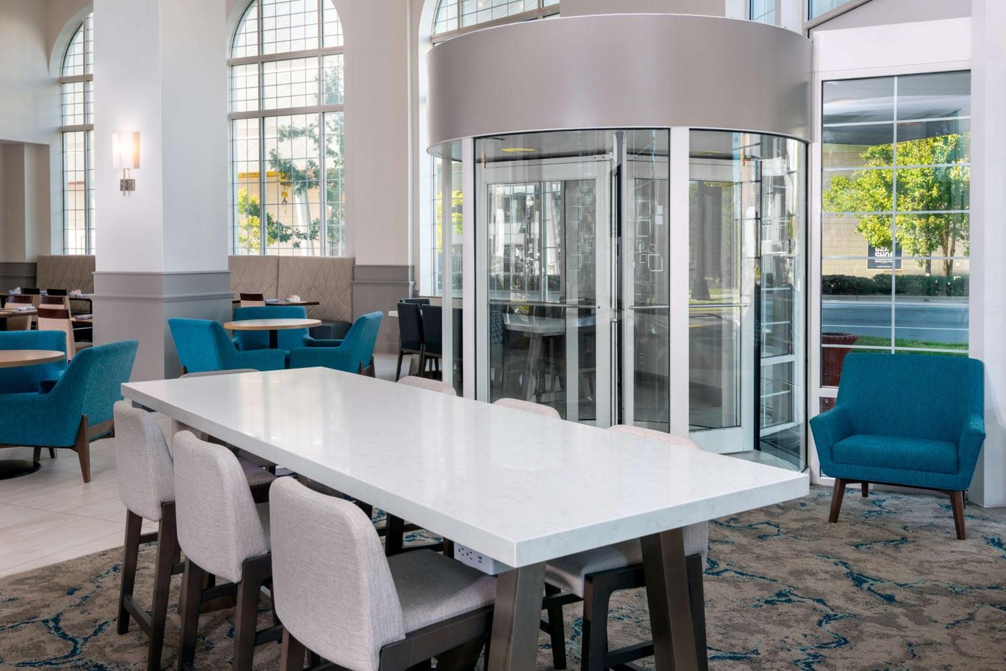 Hilton Garden Inn Charlotte Uptown Exteriör bild